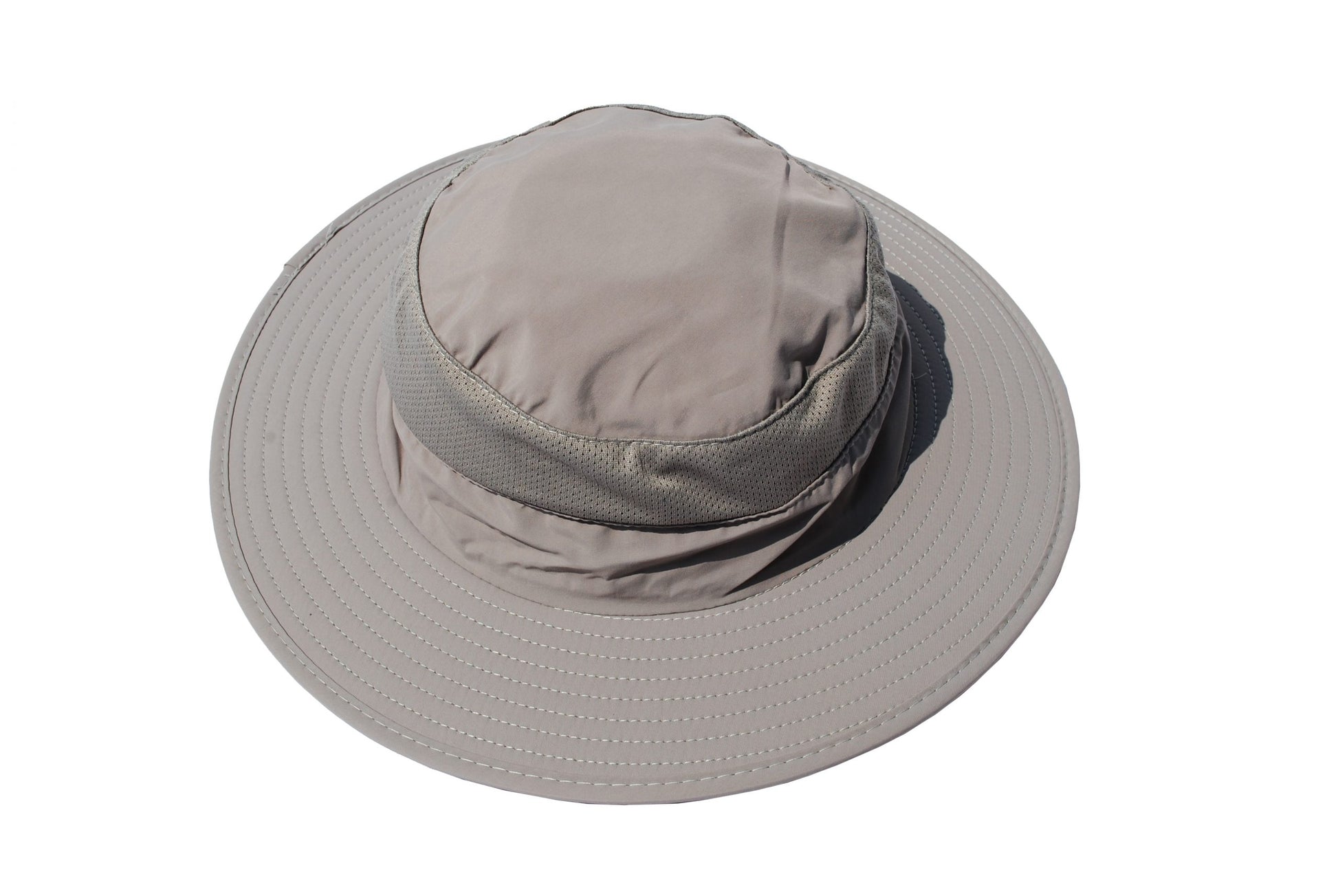 The fishing hat - medium is ideal for everyday fishing adventures, this medium-sized hat offers great sun protection, keeping you safe and comfortable, Finest sun hat for anglers