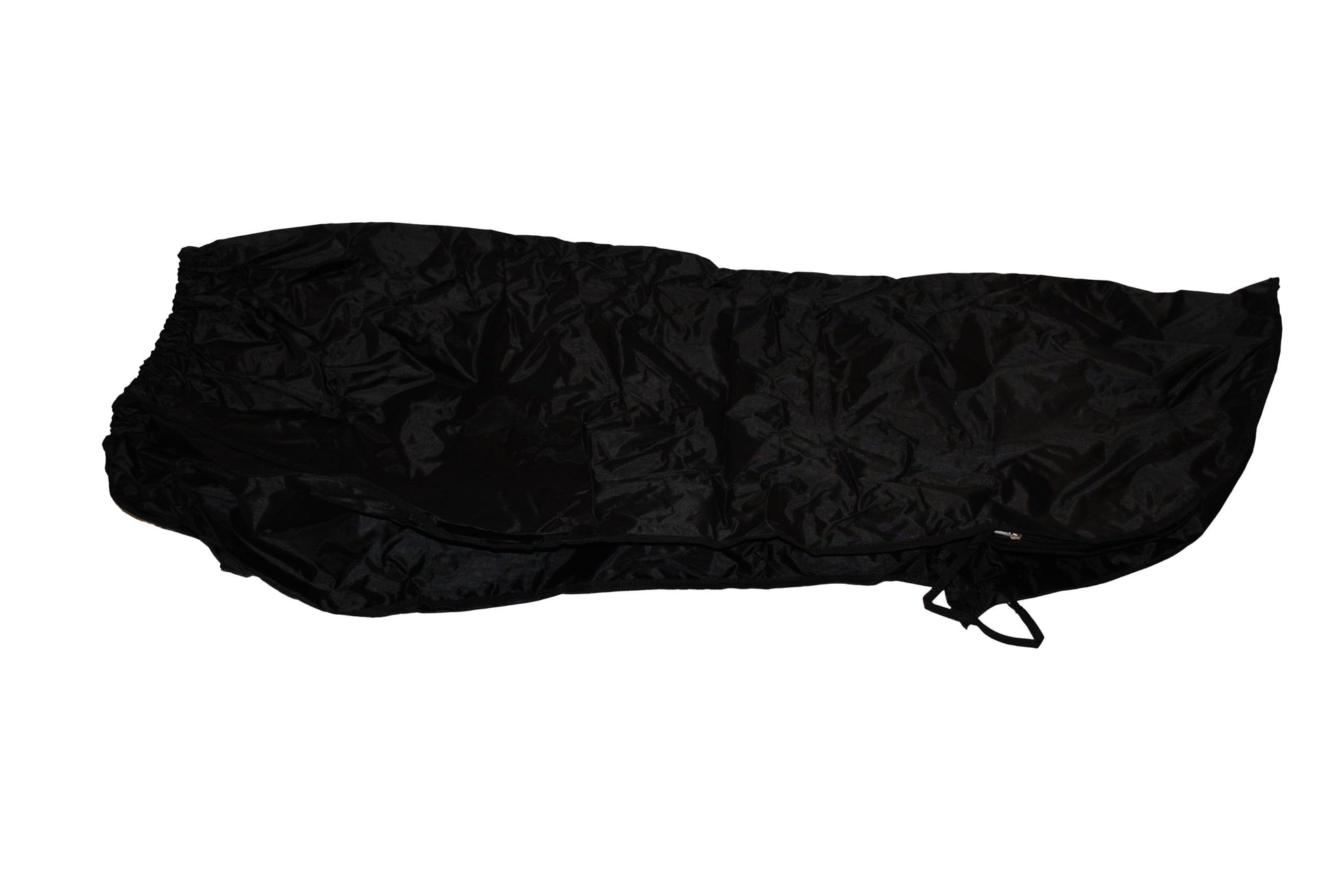 The golf bag rain cover is designed to be lightweight, making it easy to carry with you. Whether you're carrying your clubs, tees, balls, or other accessories, this bag will help you stay organized and light on your feet, Best golf bag cover for rain